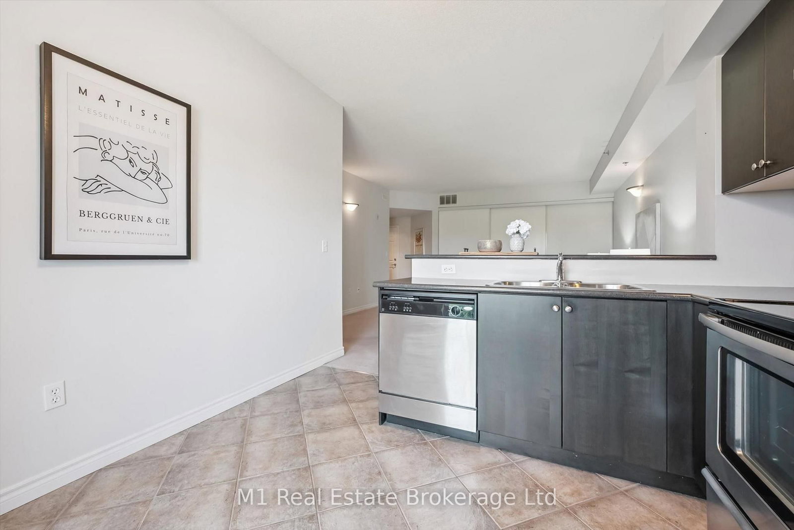 308 Watson Parkway N • #412 • Guelph, ON photo 20