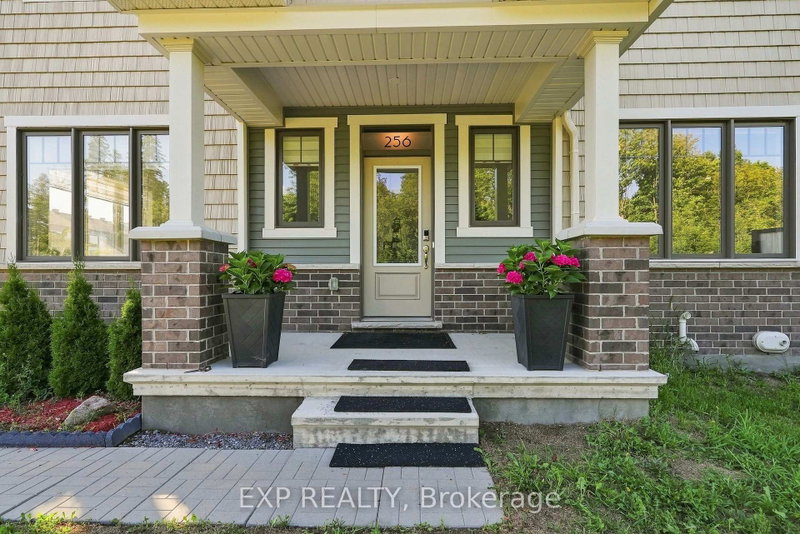 256 Billrian Crescent