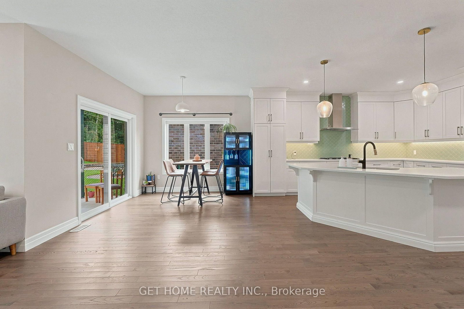 410 Rogers Road • North Perth, ON photo 32