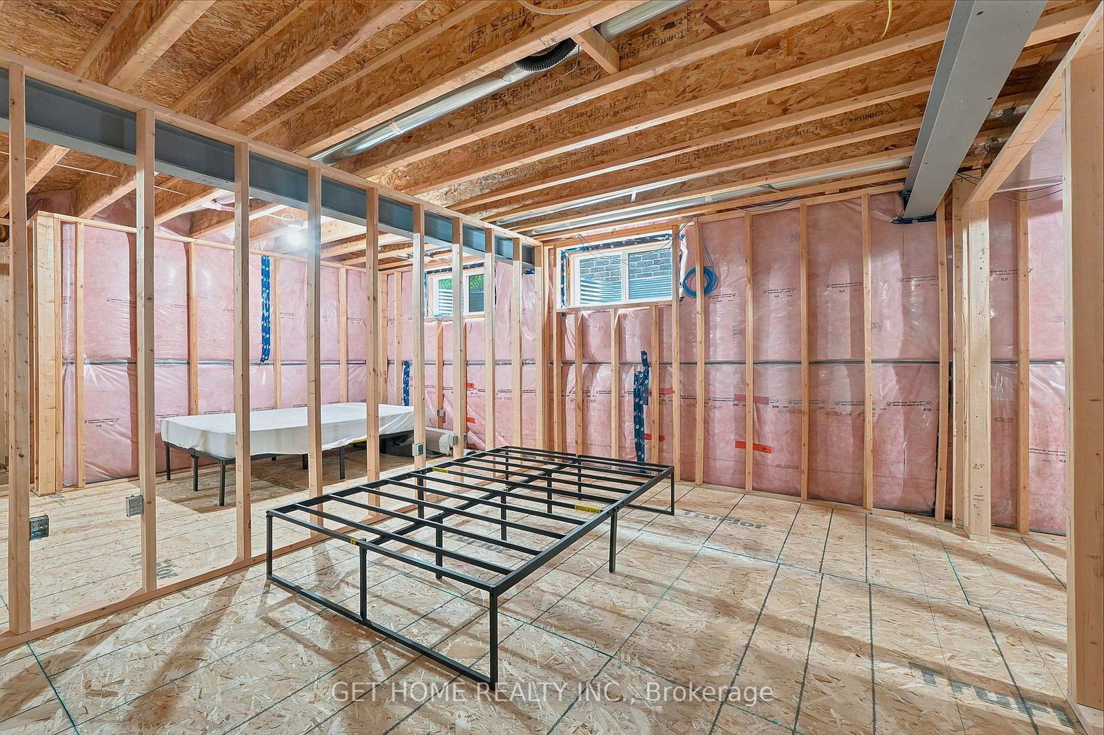410 Rogers Road • North Perth, ON photo 44