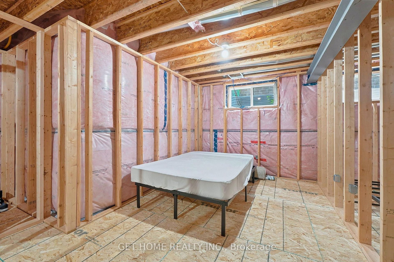 410 Rogers Road • North Perth, ON photo 46