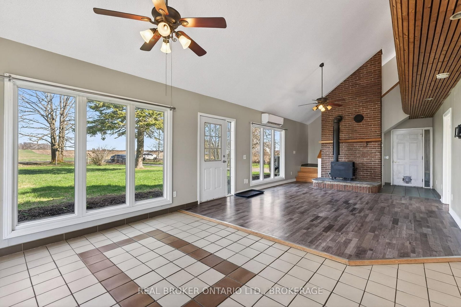 2268 Mcintyre Road • Bath, ON photo 14