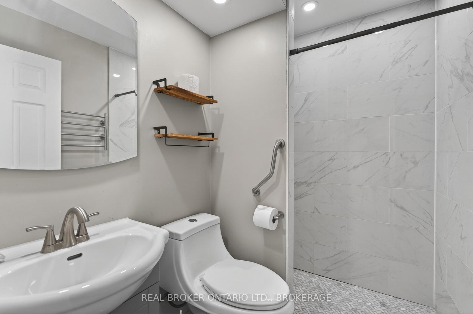 2268 Mcintyre Road • Bath, ON photo 26