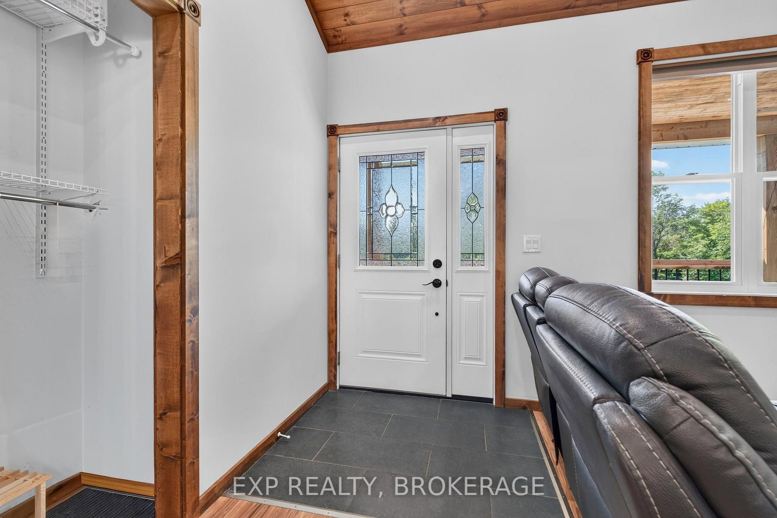 1020 HILL Road • Godfrey, ON photo 10