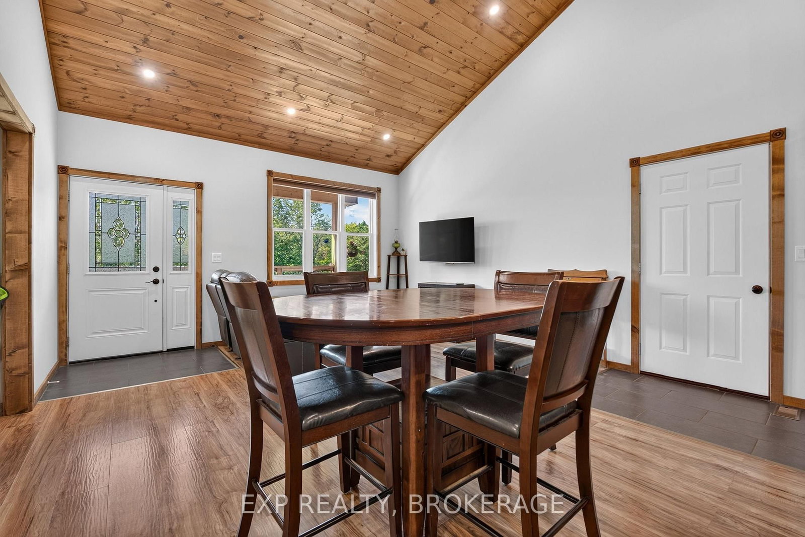 1020 HILL Road • Godfrey, ON photo 15