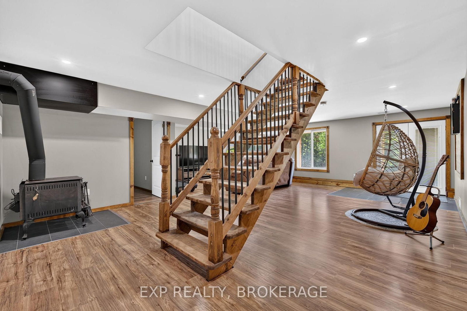 1020 HILL Road • Godfrey, ON photo 36