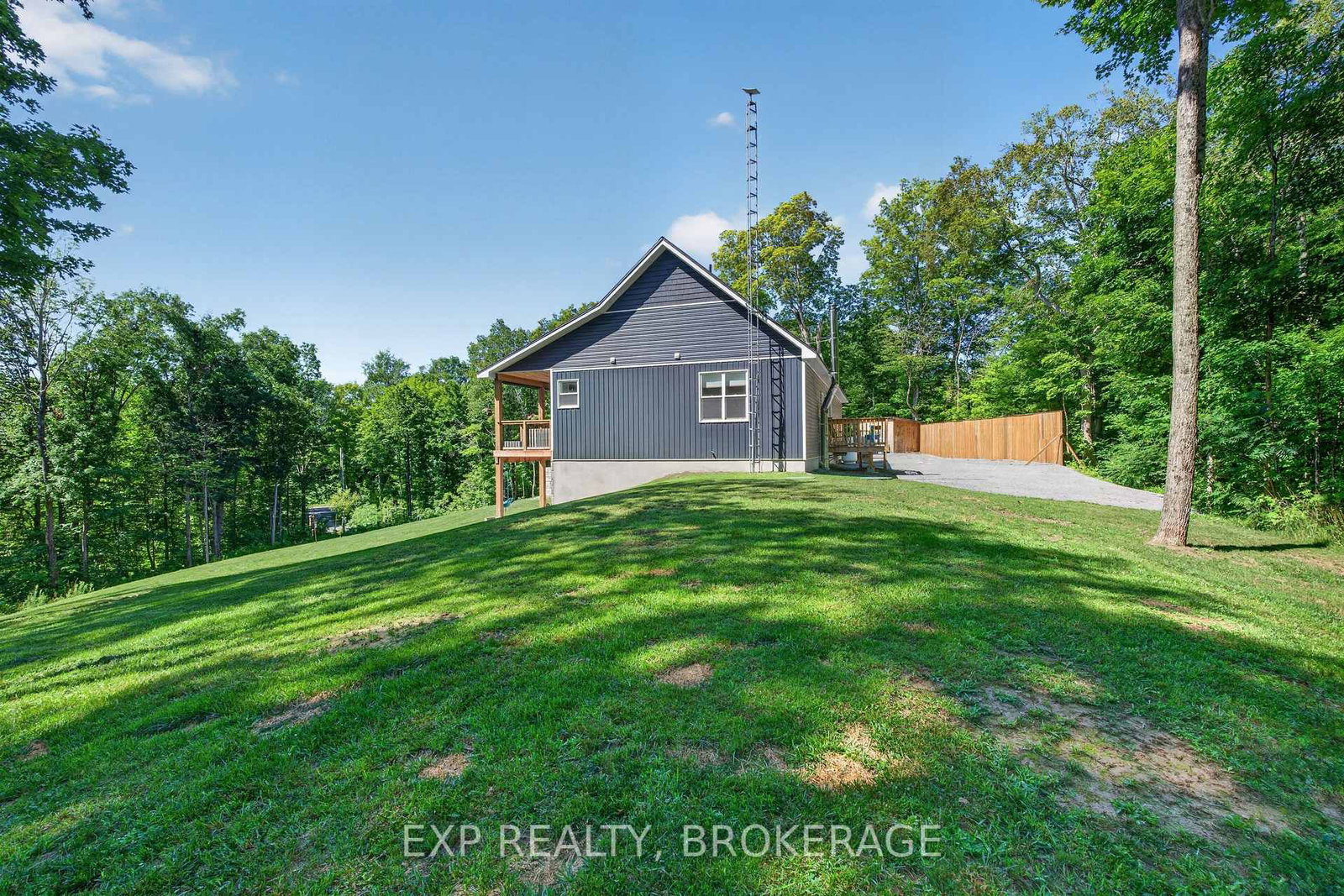1020 HILL Road • Godfrey, ON photo 44