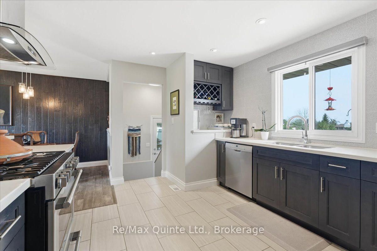 353 Lakeshore Road • Brighton, ON photo 11