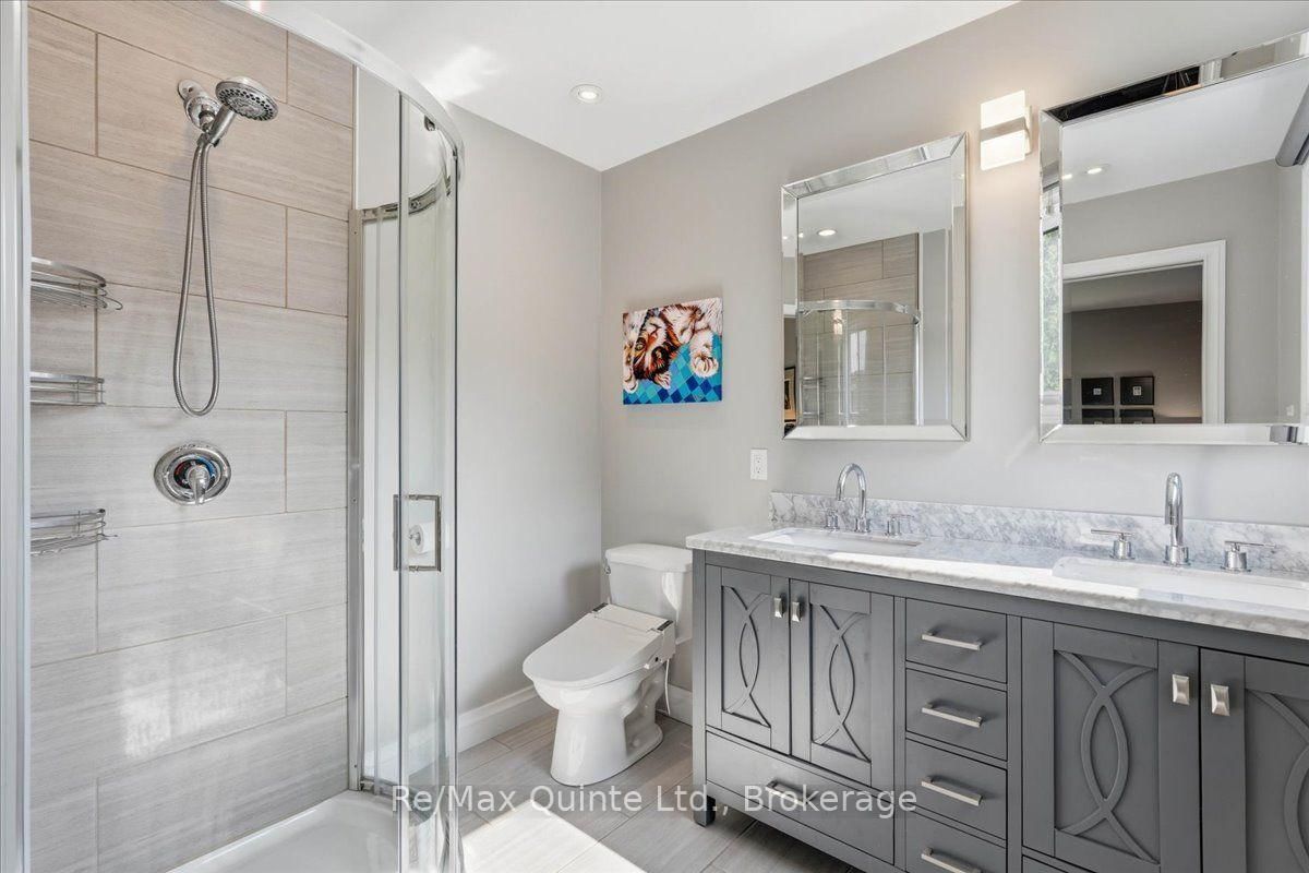 353 Lakeshore Road • Brighton, ON photo 18