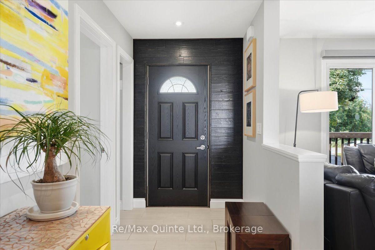 353 Lakeshore Road • Brighton, ON photo 6