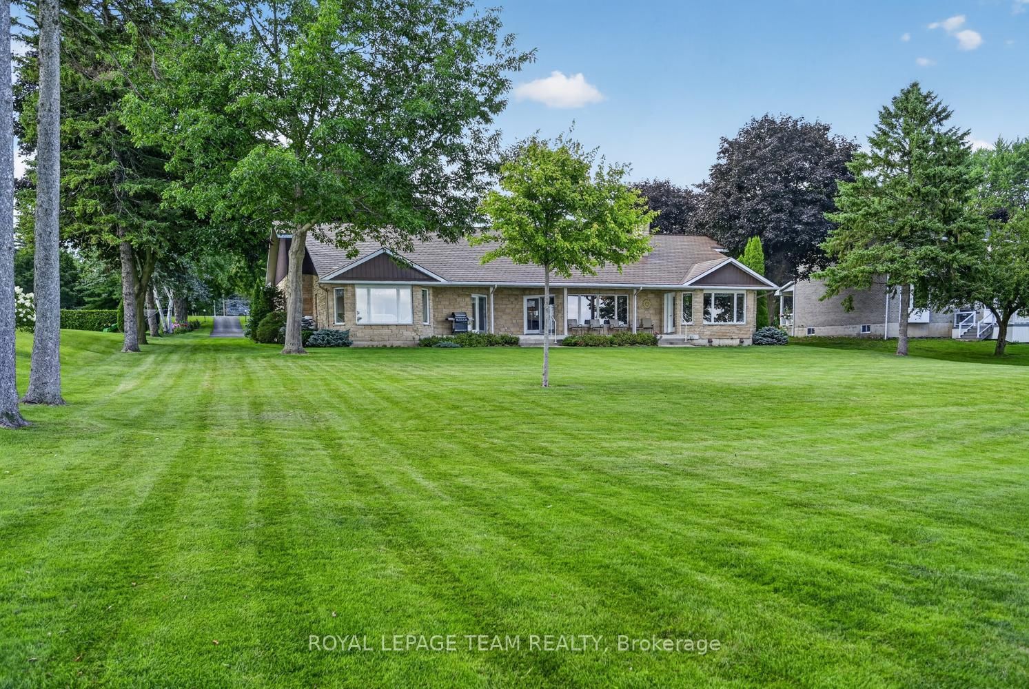 1363 County 2 Road • Augusta, ON photo 11