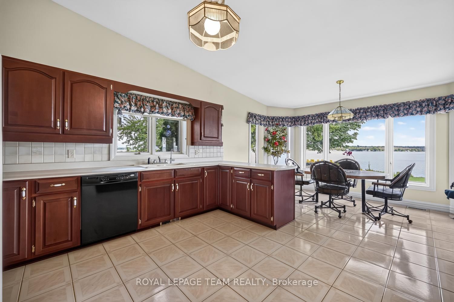 1363 County 2 Road • Augusta, ON photo 20