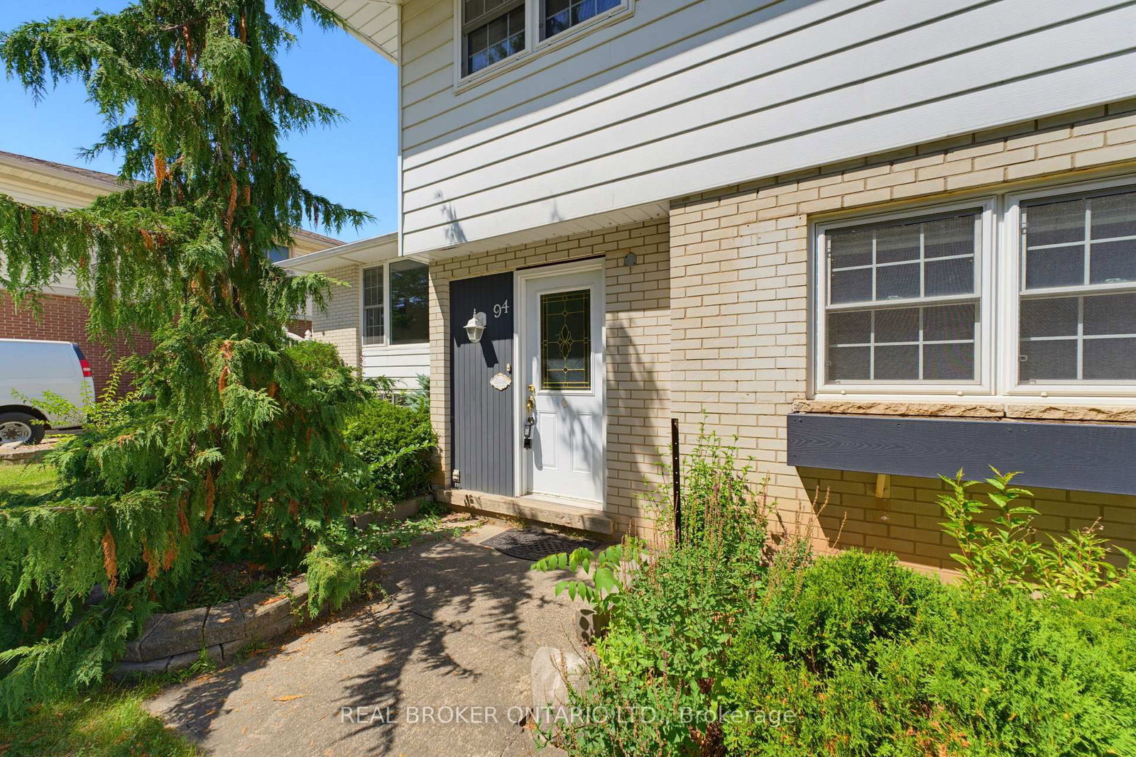 94 First Street W • Woolwich, ON photo 3
