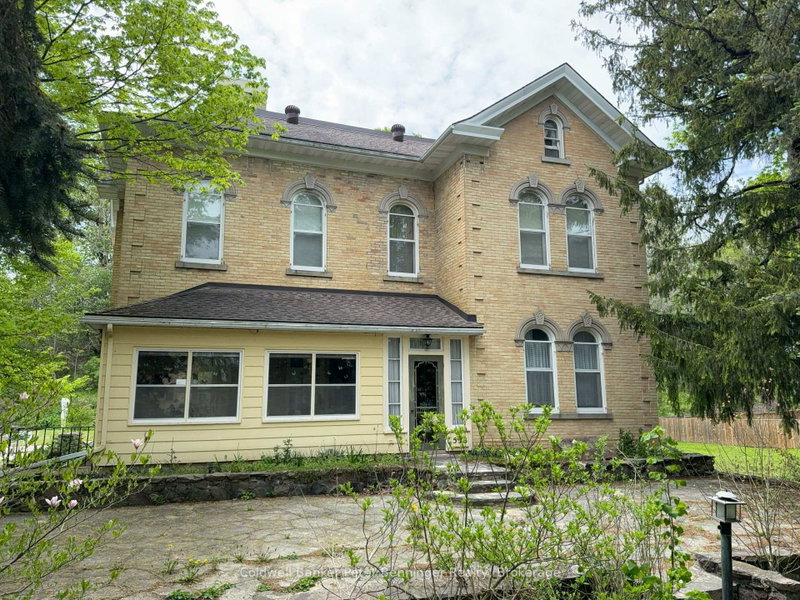 538 Queen Street N