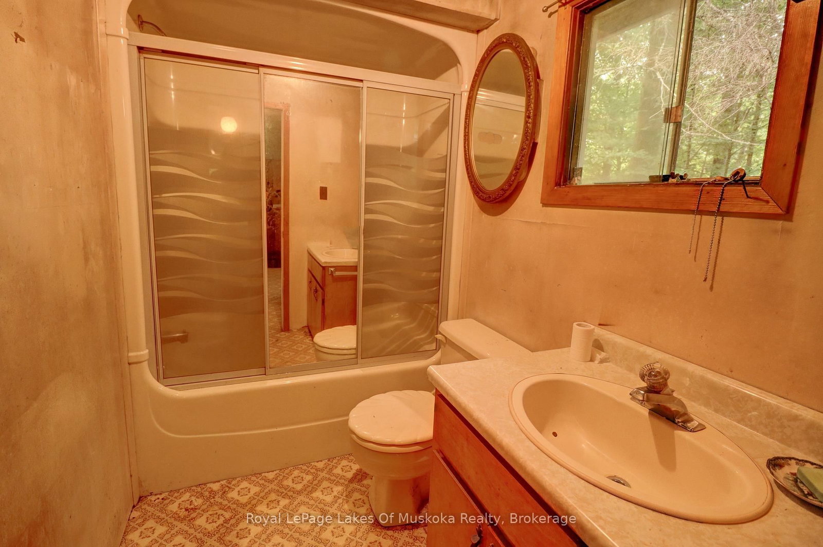 182 Old School House Road • Huntsville, ON photo 14