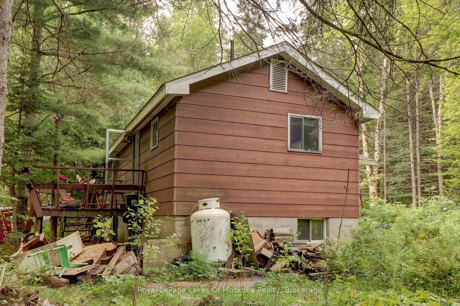 182 Old School House Road • Huntsville, ON photo 2