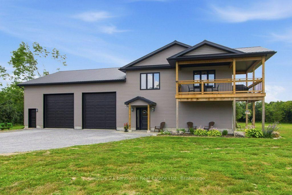 1467 County Road 19 • Prince Edward County, ON photo 1