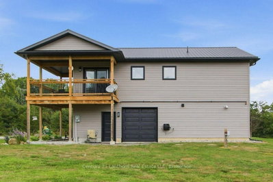 1467 County Road 19 • Prince Edward County, ON photo 3