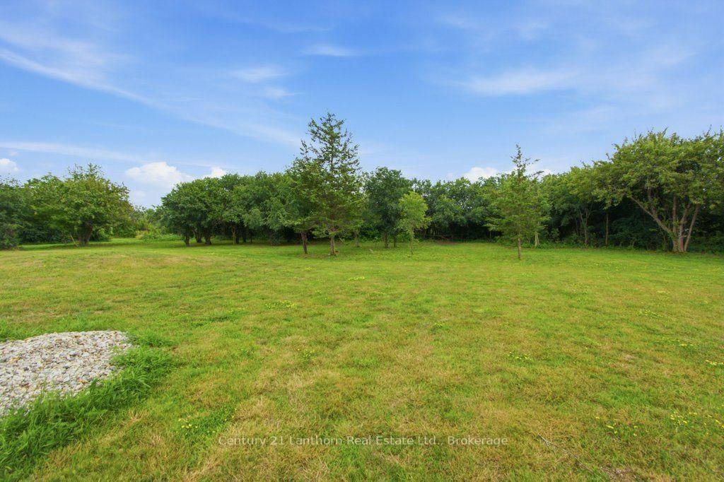 1467 County Road 19 • Prince Edward County, ON photo 37