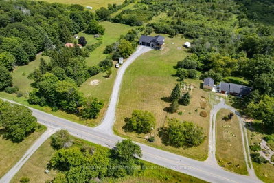 1467 County Road 19 • Prince Edward County, ON photo 6