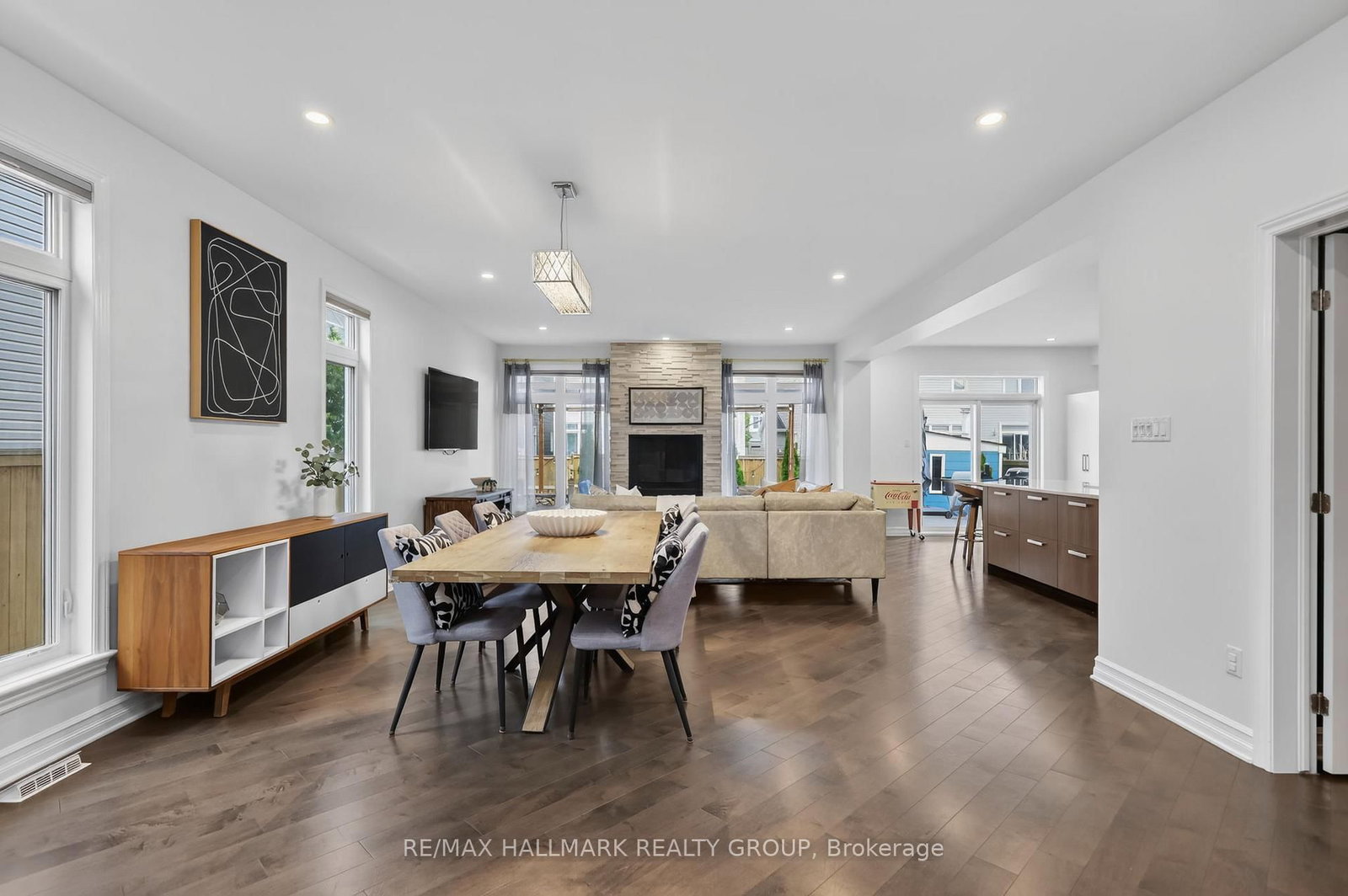 878 EXCURSION Way • Ottawa, ON photo 6