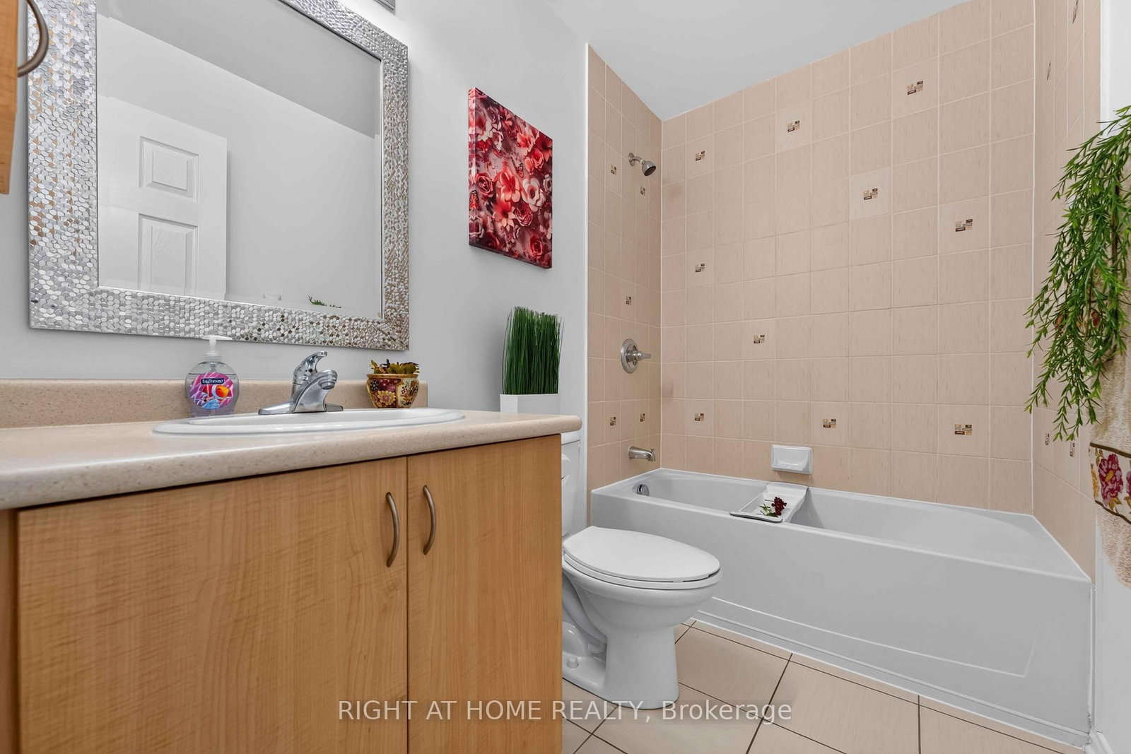 343 Amici Terrace • Ottawa, ON photo 18