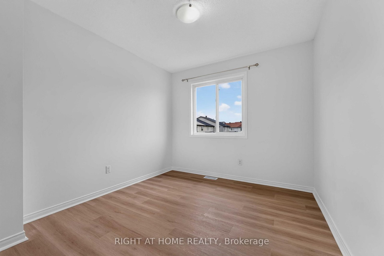 343 Amici Terrace - Photo 21