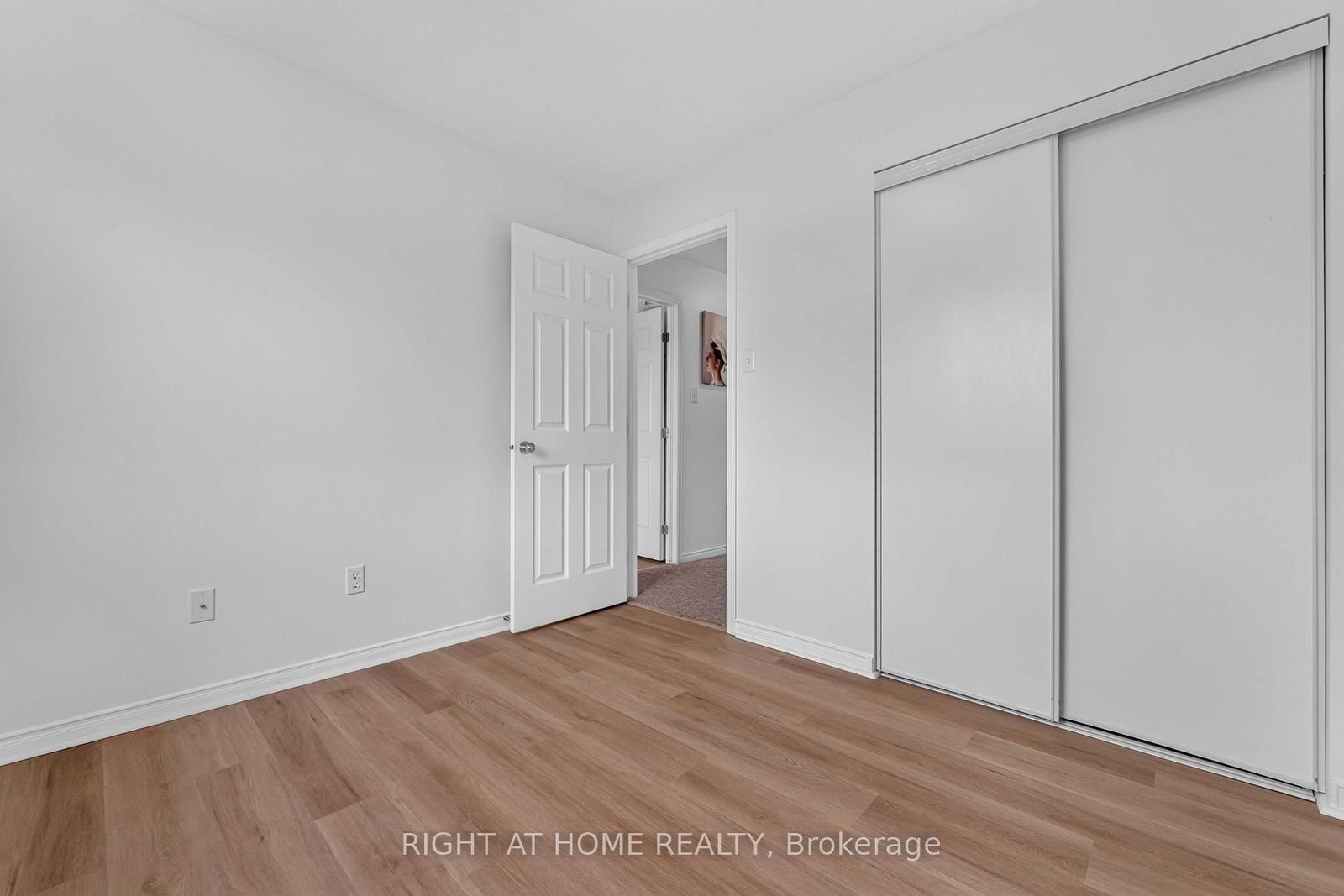 343 Amici Terrace • Ottawa, ON photo 22