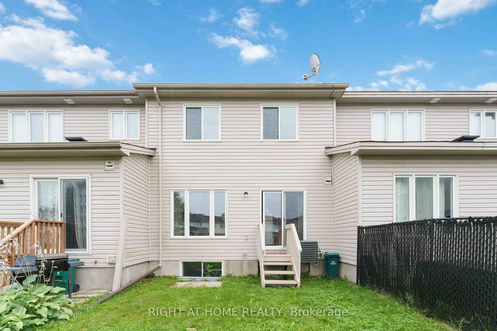 343 Amici Terrace • Ottawa, ON photo 28