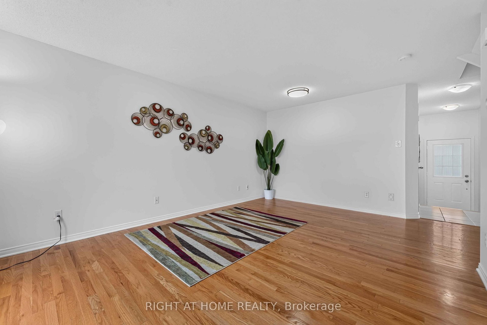 343 Amici Terrace • Ottawa, ON photo 9