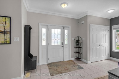 41 Harmer Crescent • Blandford-Blenheim, ON photo 3