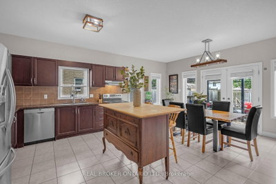 41 Harmer Crescent • Blandford-Blenheim, ON photo 9