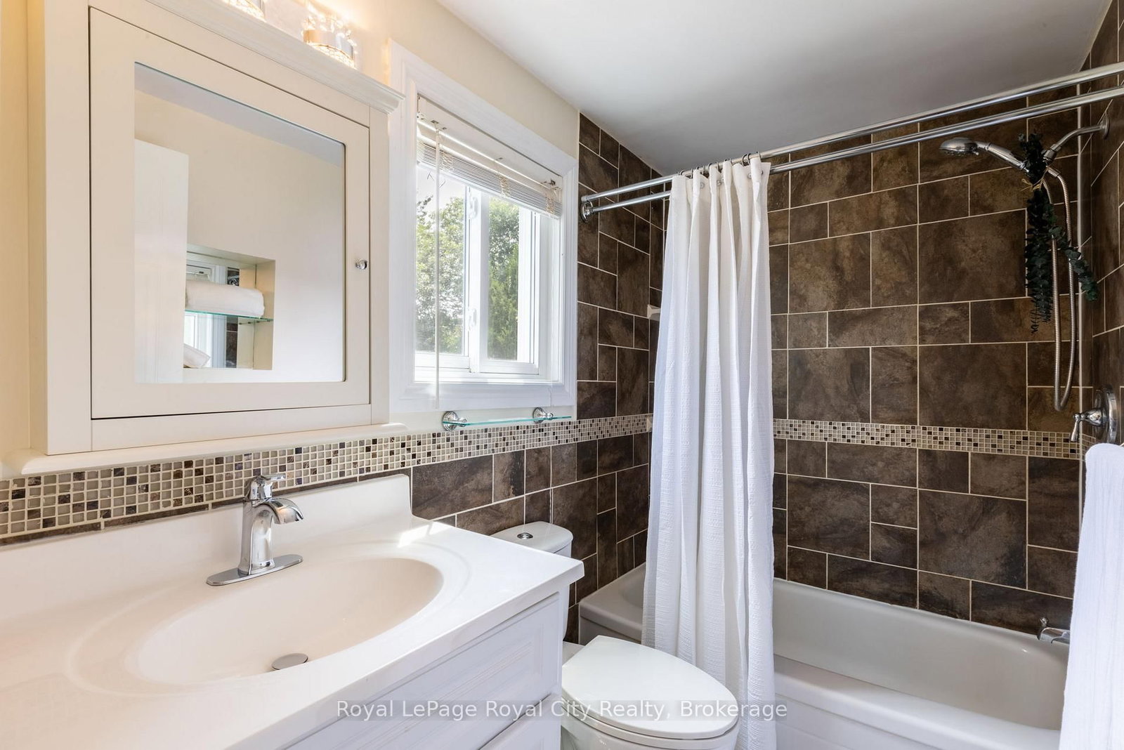 245 Elmira Road S • Guelph, ON photo 19