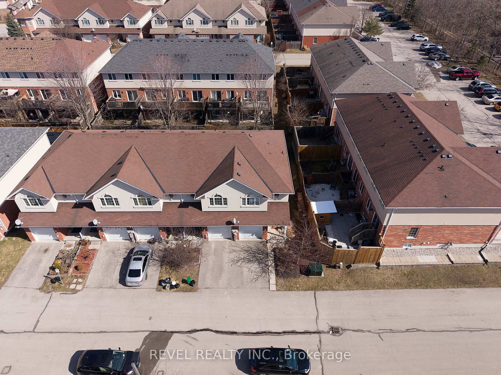 20 McConkey Crescent • #67 • Brantford, ON photo 26