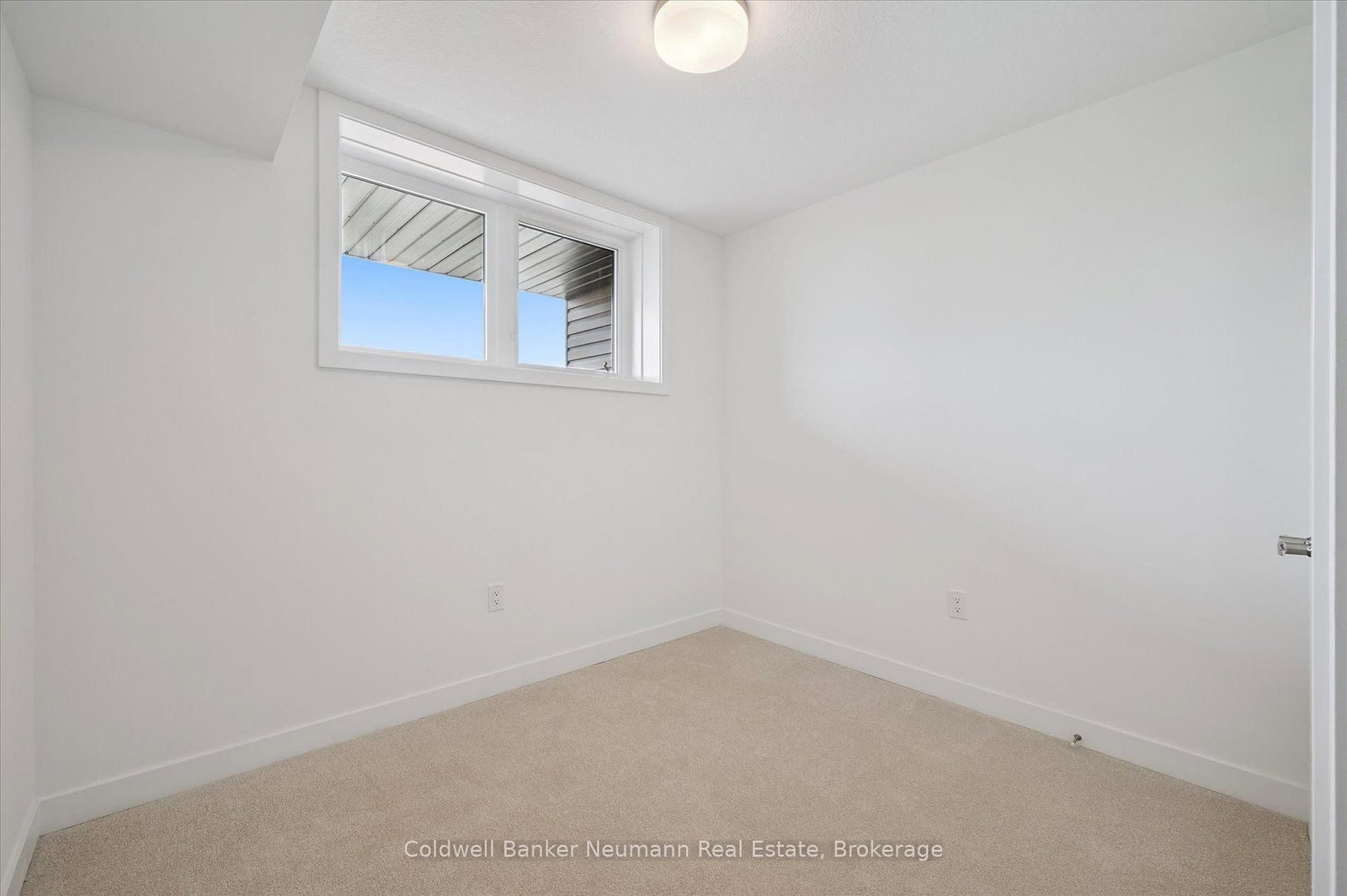 940 St David Street N • #25 • Centre Wellington, ON photo 9