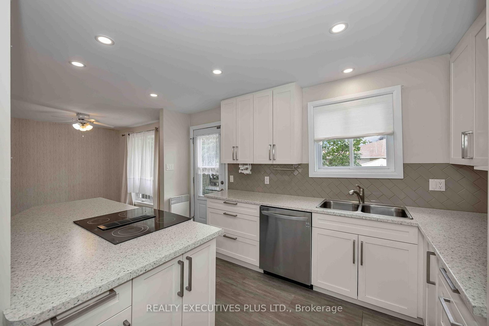 366 Charron Street • Clarence-Rockland, ON photo 9