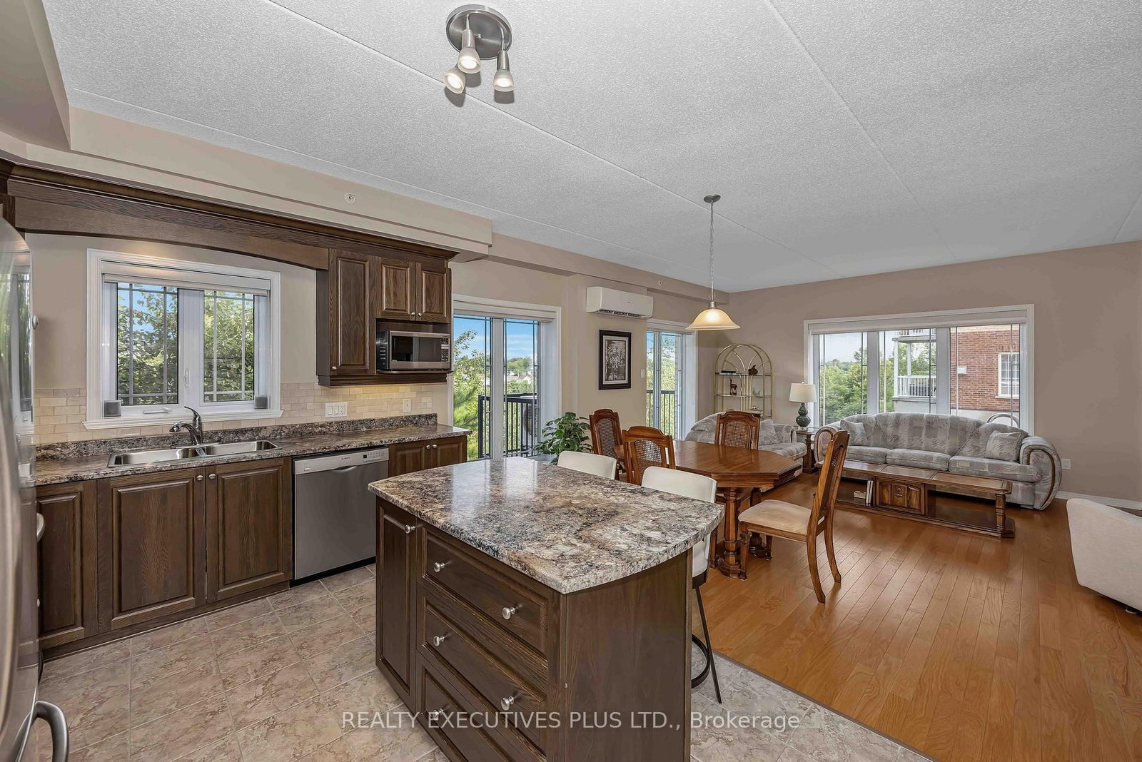 2376 Albert Street • #103 • Clarence-Rockland, ON photo 10