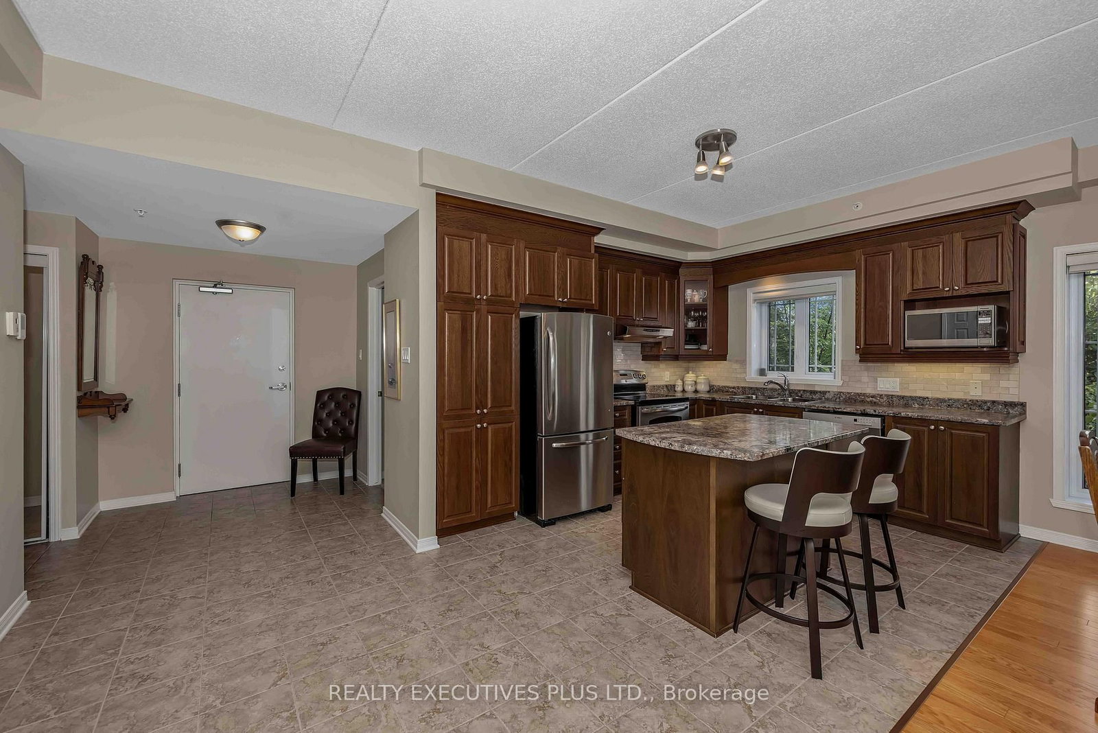 2376 Albert Street • #103 • Clarence-Rockland, ON photo 7