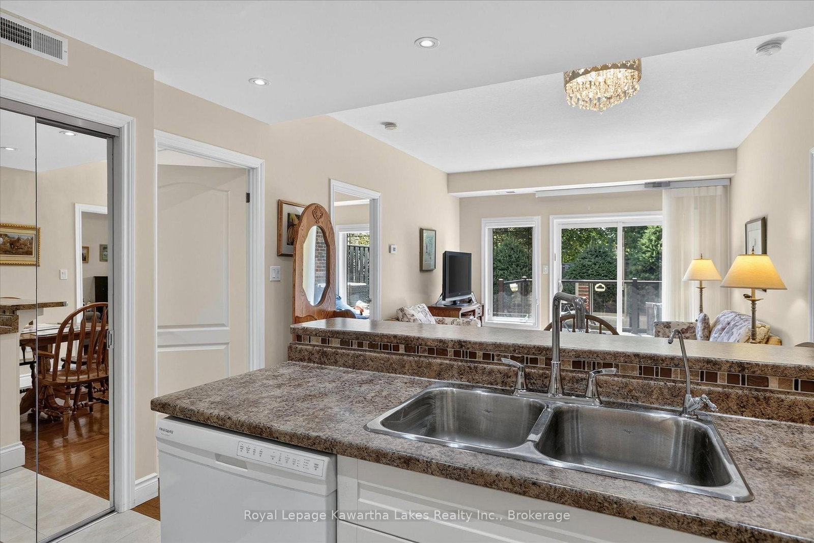 35 Green Arbour Way • #7 • Kawartha Lakes, ON photo 15