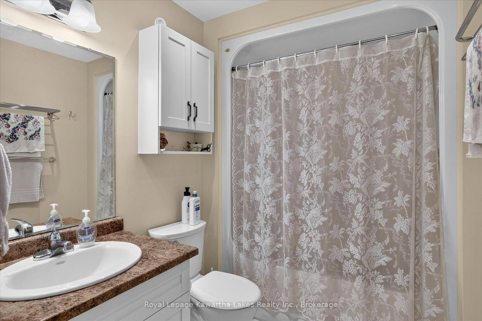 35 Green Arbour Way • #7 • Kawartha Lakes, ON photo 32