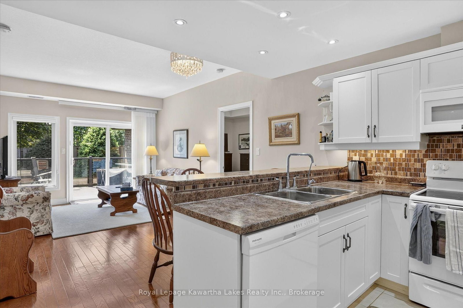 35 Green Arbour Way • #7 • Kawartha Lakes, ON photo 34