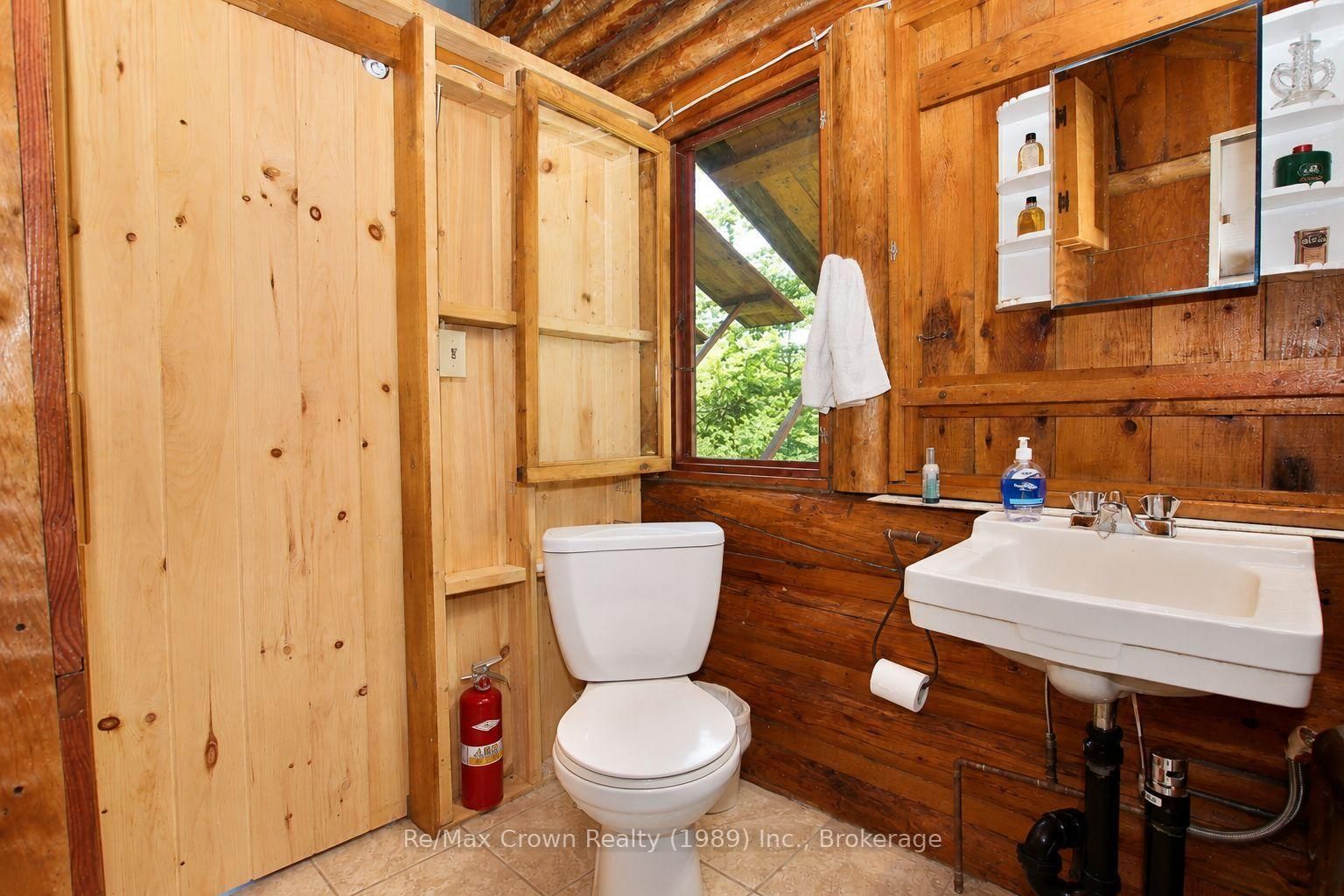32 Arnold Drive • Unorganized Townships, ON photo 30