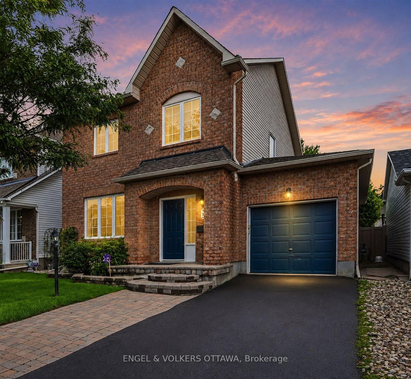 55 Hathaway Drive • Ottawa, ON photo 1
