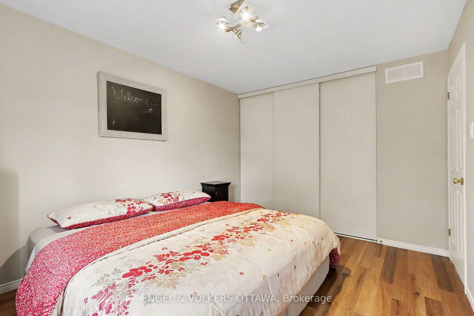 55 Hathaway Drive • Ottawa, ON photo 15
