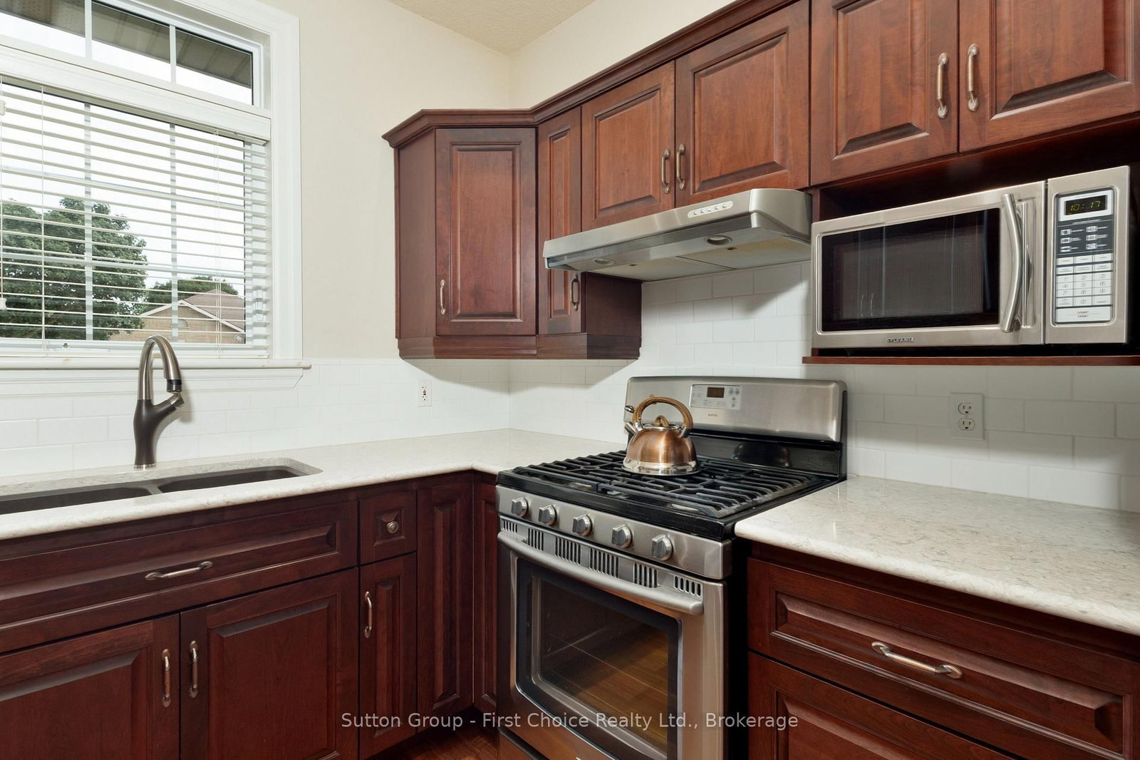 123 Long Drive • Stratford, ON photo 13