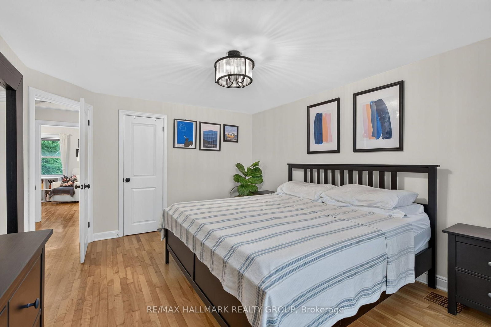 2110 Blossom Drive • Ottawa, ON photo 21