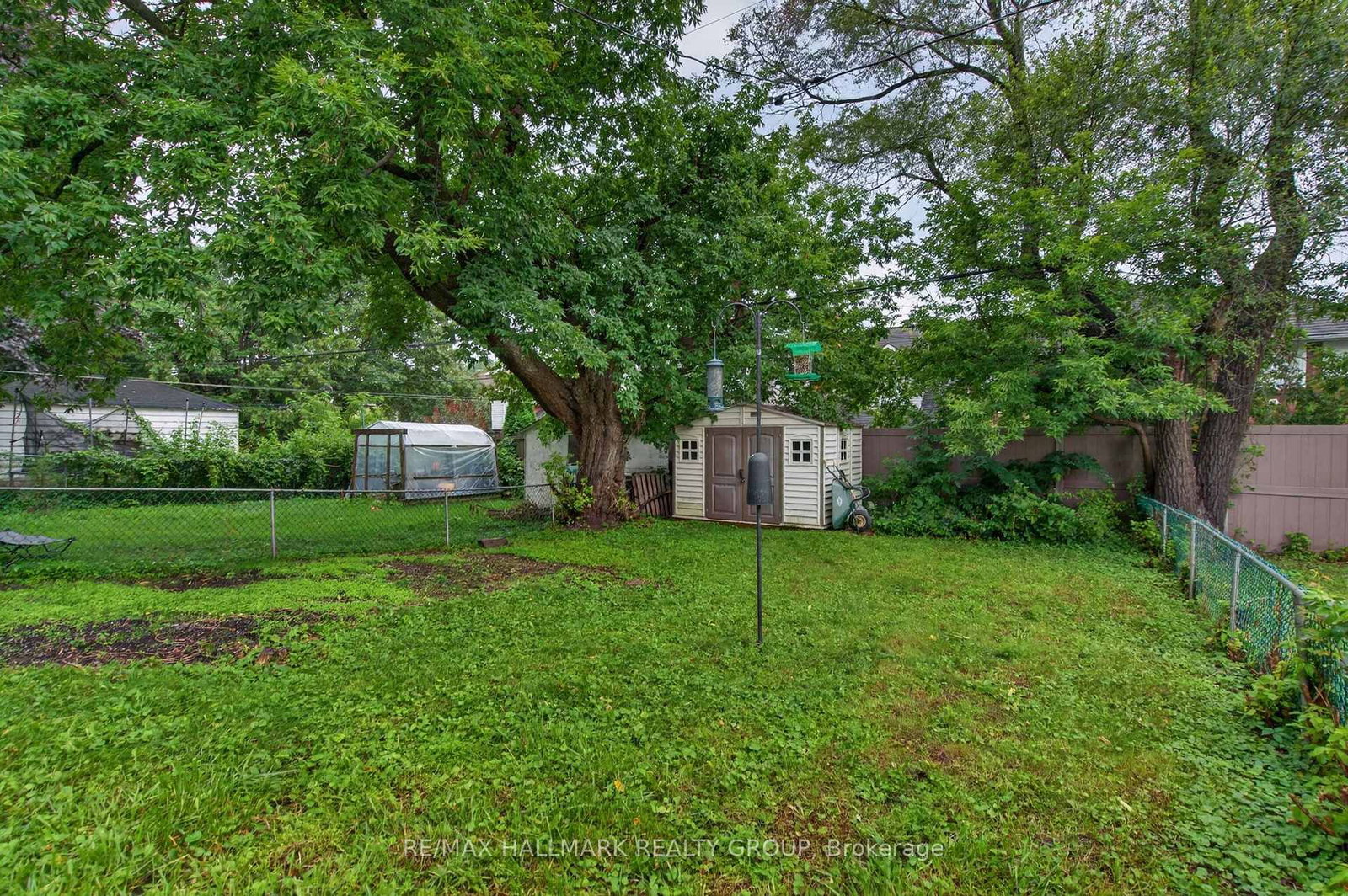 2110 Blossom Drive • Ottawa, ON photo 37
