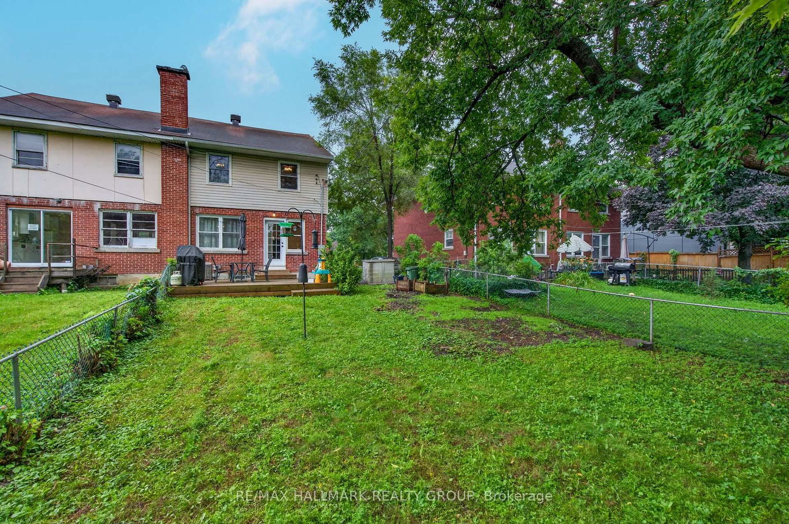 2110 Blossom Drive • Ottawa, ON photo 38