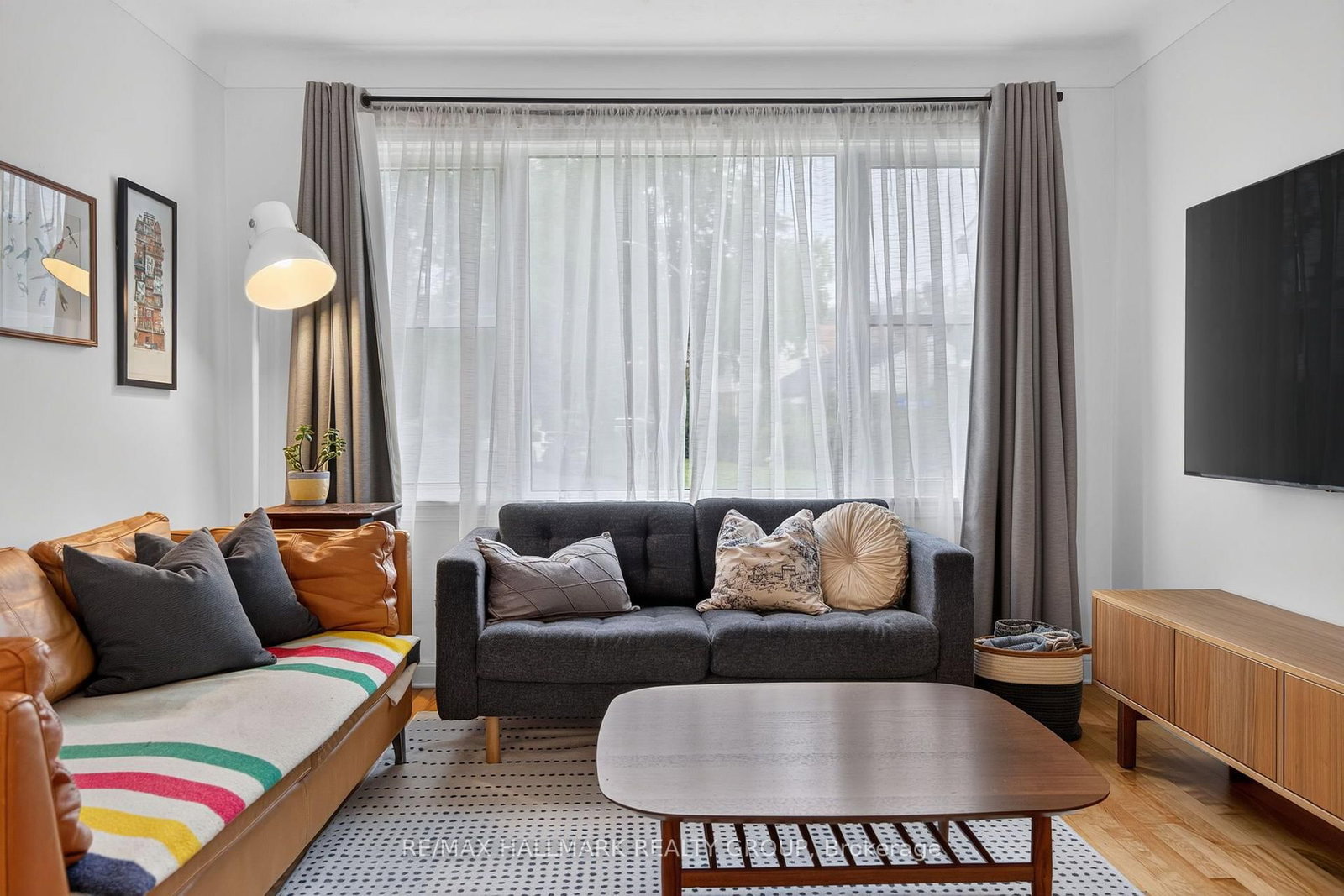 2110 Blossom Drive • Ottawa, ON photo 6