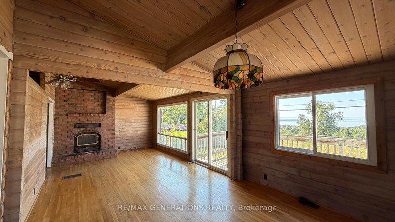 88 Lakeview Drive